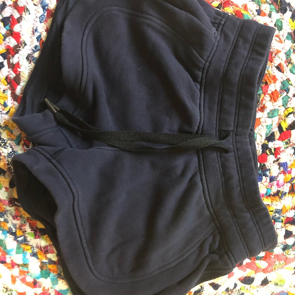 Size 4 Navy lulu shorts